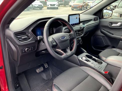 Certified 2024 Ford Escape ST-Line w/ Equipment Group 301A image 17