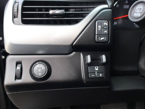 Used 2020 Chevrolet Tahoe Premier RWD image 18