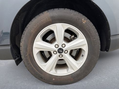Used 2023 Ford Edge SE AWD/4WD image 12