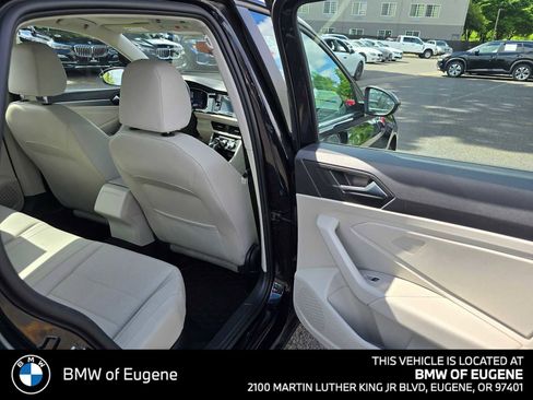 Used 2022 Volkswagen Jetta SE FWD image 12