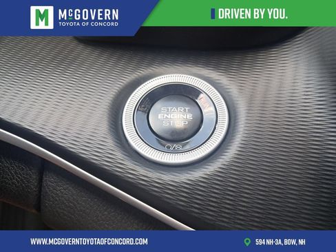 Used 2025 Jeep Grand Cherokee Altitude AWD/4WD image 29