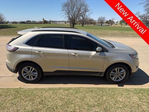 Used 2018 Ford Edge SEL w/ Equipment Group 201A image 2