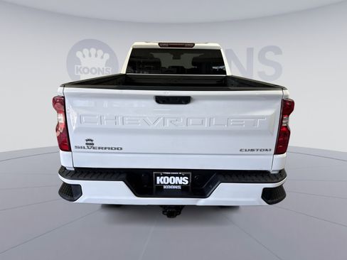 Used 2023 Chevrolet Silverado 1500 Custom AWD/4WD image 25