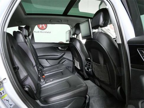 Used 2017 Audi Q7 3.0T Prestige w/ Prestige Package image 13