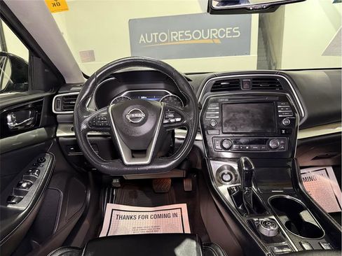 Used 2023 Nissan Maxima SV w/ Floor Mat Group image 18