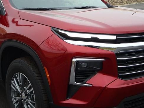 New 2026 Chevrolet Traverse LT w/ Driver Confidence Package image 3