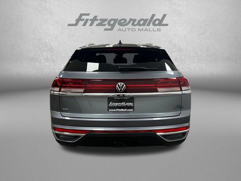 Used 2024 Volkswagen Atlas Cross Sport SEL AWD/4WD image 7