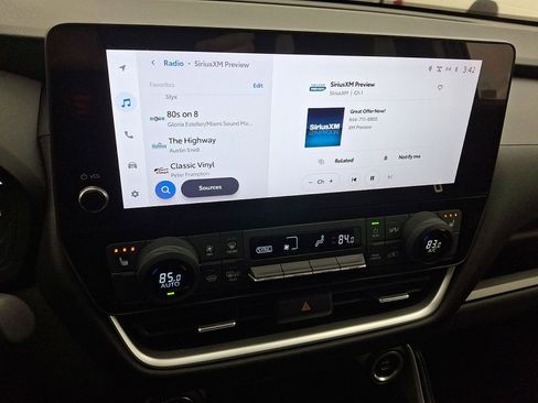 Used 2024 Toyota Grand Highlander XLE image 14