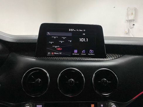 Used 2019 Kia Stinger Premium image 19