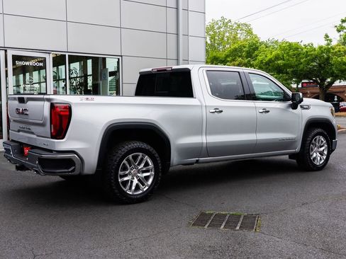 Used 2021 GMC Sierra 1500 SLT w/ SLT Premium Plus Package AWD/4WD image 6