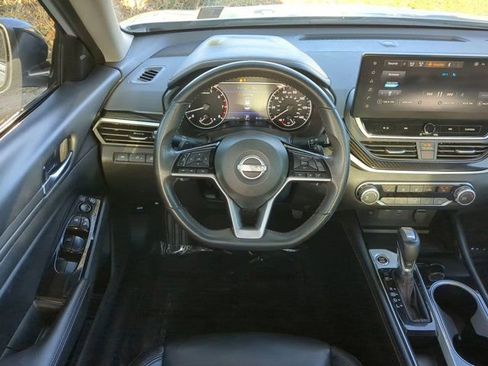 Used 2024 Nissan Altima 2.5 SR w/ SR Premium Package image 14