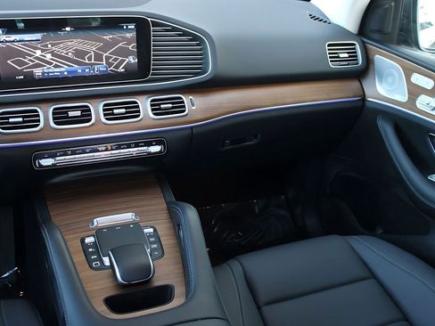 Certified 2025 Mercedes-Benz GLE 350 4MATIC image 30