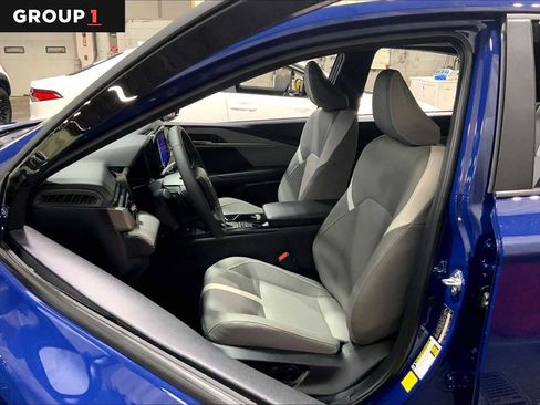 Certified 2025 Toyota Camry SE w/ Convenience Package image 7