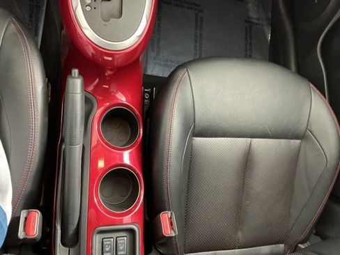 Used 2016 Nissan Juke SL image 31