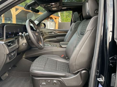 Certified 2024 Cadillac Escalade ESV Sport Platinum w/ LPO, ONYX Package AWD/4WD image 14