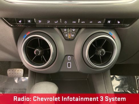 Used 2022 Chevrolet Blazer LT image 9