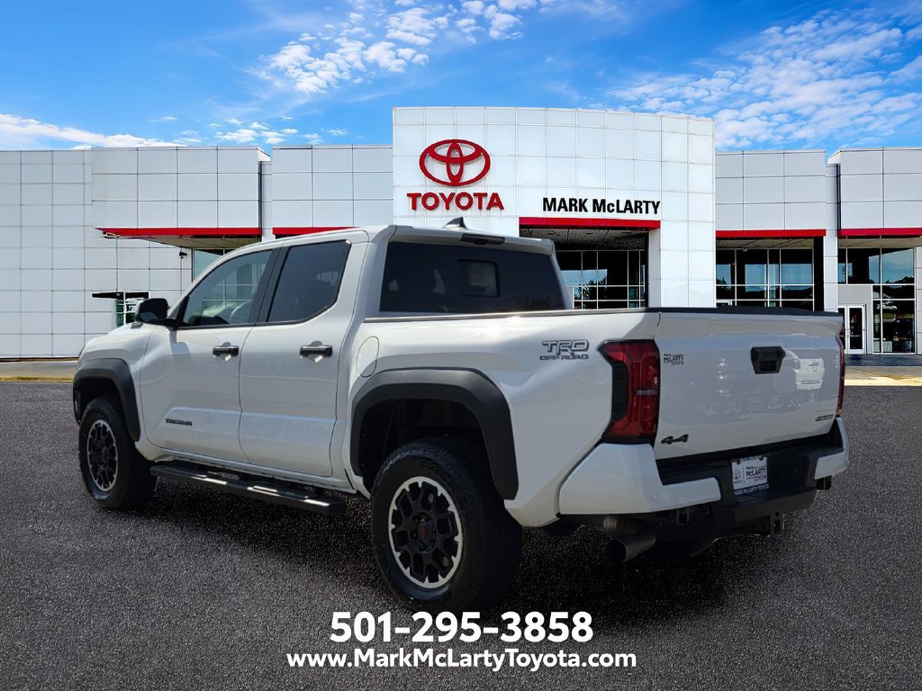 Used 2026 Toyota Tacoma TRD Off-Road w/ TRD Off Road Upgrade Package AWD/4WD image 3