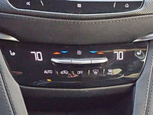 Used 2020 Cadillac XT5 Premium Luxury image 18