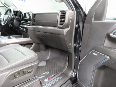 Used 2024 Chevrolet Silverado 2500 LTZ w/ LTZ Plus Package image 35