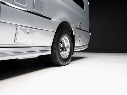 Used 2021 Mercedes-Benz Sprinter 3500 image 90