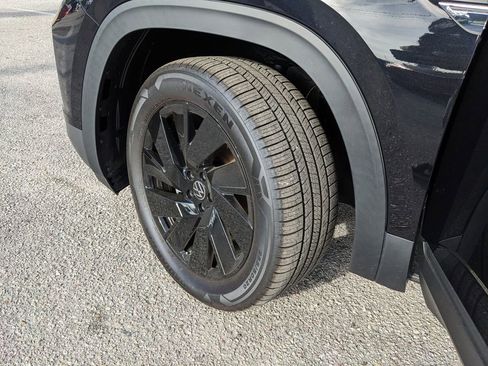 New 2026 Volkswagen Atlas Cross Sport SE image 30