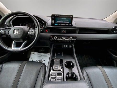 Used 2023 Honda Pilot EX-L image 12