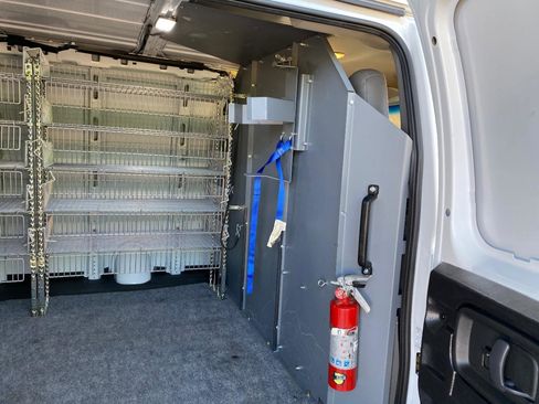 Used 2021 Chevrolet Express 2500 RWD image 34