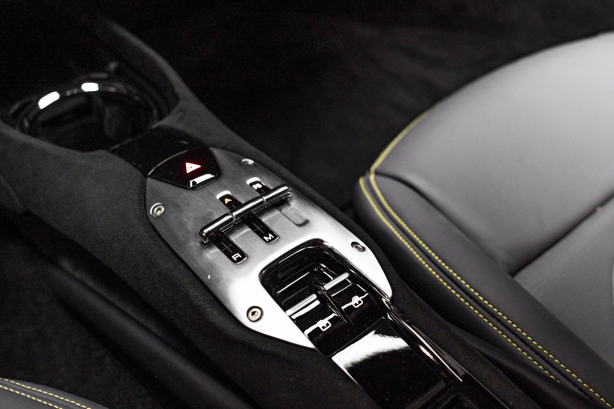 Used 2023 Ferrari 296 GTB RWD image 34