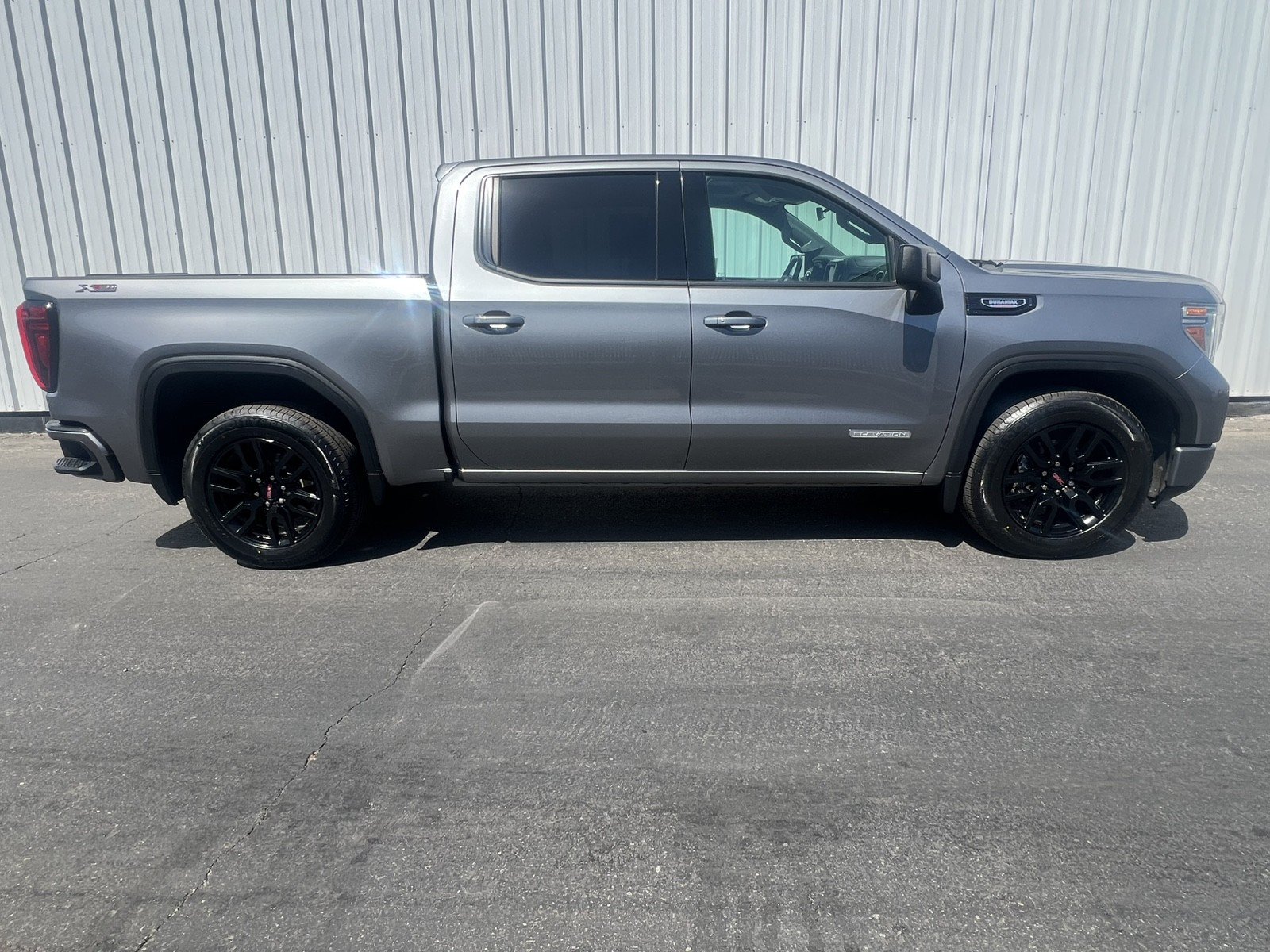 Used 2021 GMC Sierra 1500 Elevation w/ LPO, Elevation Black Package AWD/4WD image 7