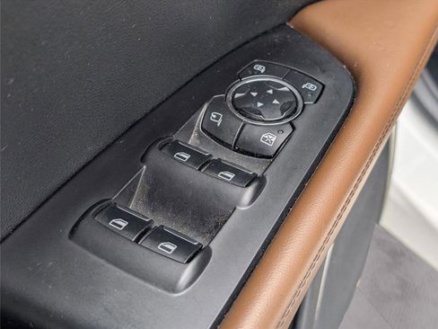 Used 2023 Lincoln Nautilus Reserve w/ Equipment Group 201A image 14