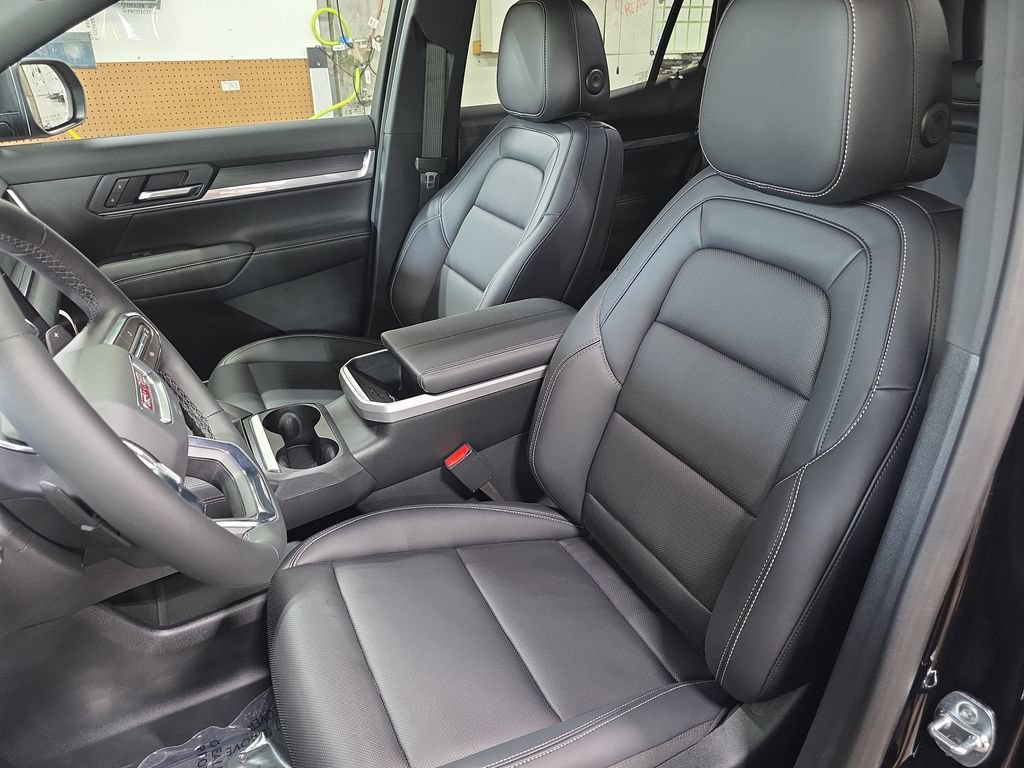 New 2027 GMC Terrain Elevation w/ Elevation Premium Package AWD/4WD image 15