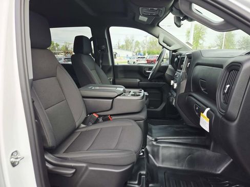 New 2026 GMC Sierra 2500 Pro AWD/4WD image 16