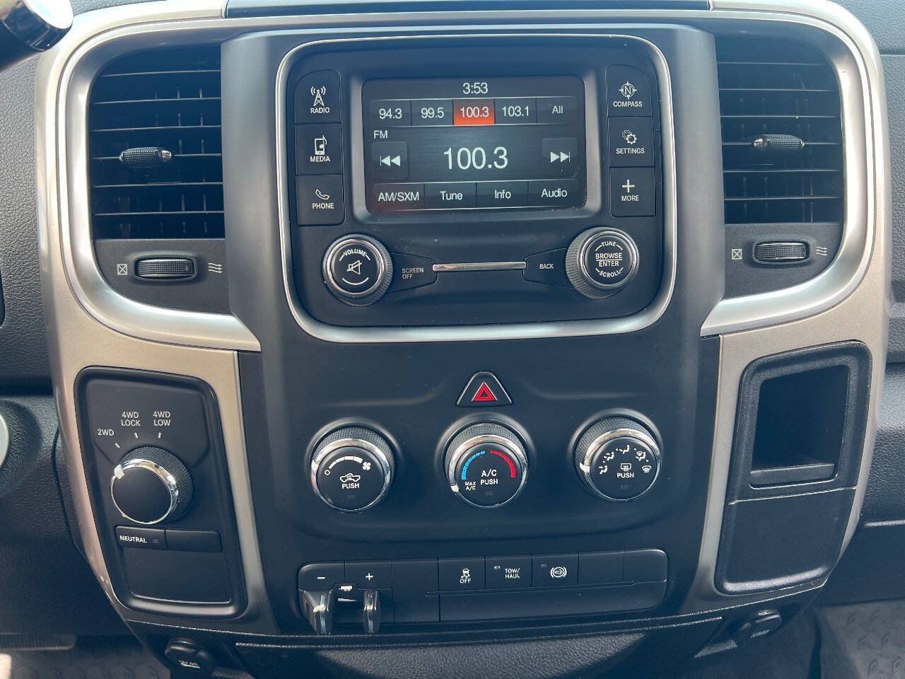 Used 2018 RAM 2500 SLT AWD/4WD image 12