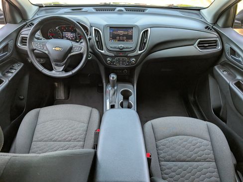 Used 2020 Chevrolet Equinox LT FWD image 23