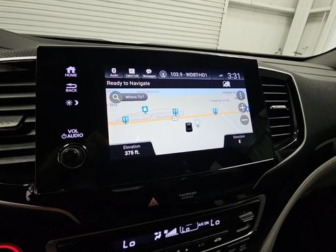 Used 2021 Honda Pilot Touring image 15