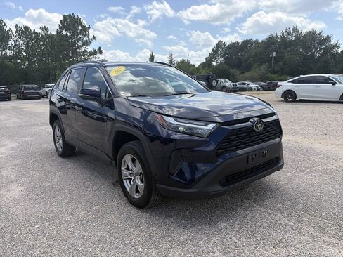 Used 2025 Toyota RAV4 XLE FWD image 8