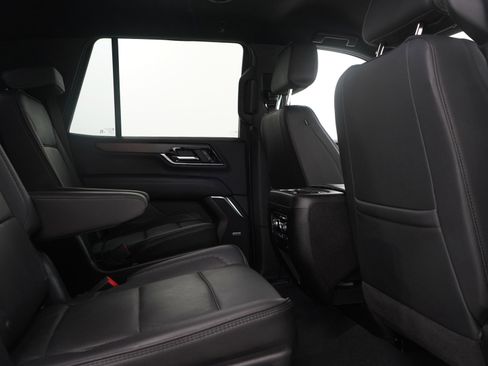 Used 2025 GMC Yukon Denali AWD/4WD image 12