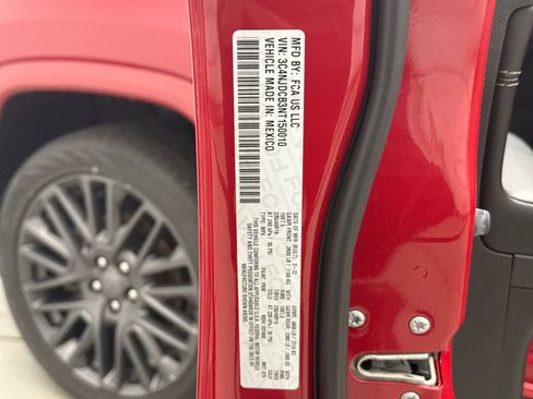 Used 2022 Jeep Compass Limited AWD/4WD image 22