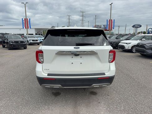 Certified 2023 Ford Explorer XLT w/ Equipment Group 202A RWD image 6