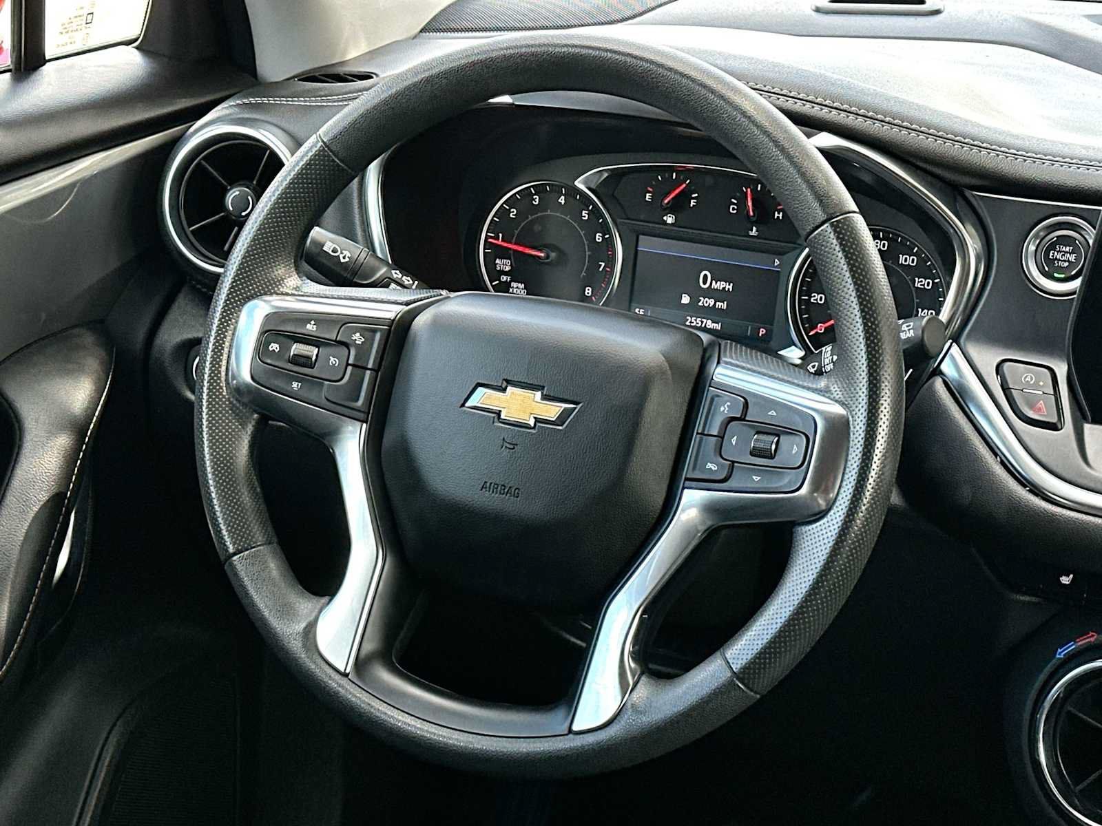 Used 2025 Chevrolet Blazer LT FWD image 27