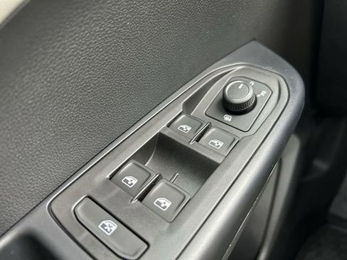 New 2026 Volkswagen Taos SE AWD/4WD image 20