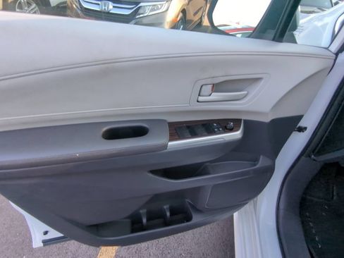 Used 2021 Toyota Sienna LE FWD image 8