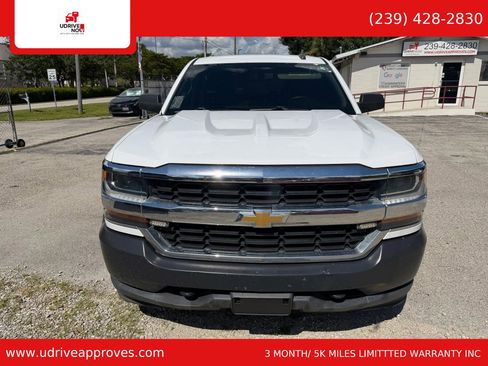 Used 2018 Chevrolet Silverado 1500 W/T w/ Trailering Package AWD/4WD image 3