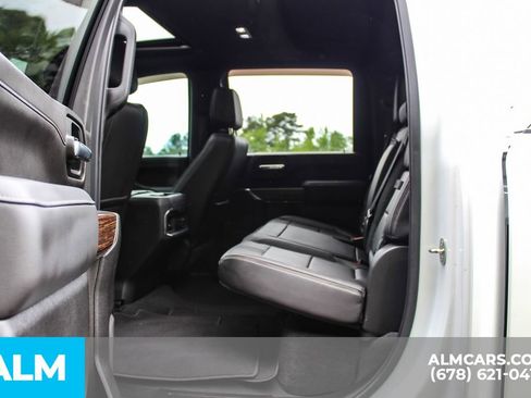 Used 2022 Chevrolet Silverado 3500 High Country w/ Technology Package AWD/4WD image 12