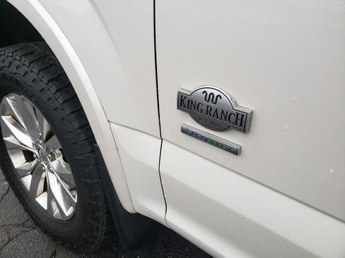 Used 2015 Ford F150 King Ranch w/ Equipment Group 601A Luxury AWD/4WD image 11