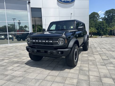 New 2026 Ford Bronco Big Bend w/ Black Diamond Package AWD/4WD image 2