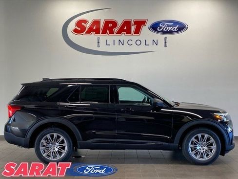 New 2026 Ford Explorer Active w/ Active Comfort Package image 1