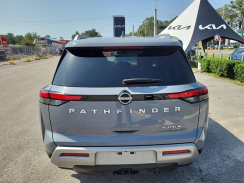 Used 2024 Nissan Pathfinder Platinum AWD/4WD image 9