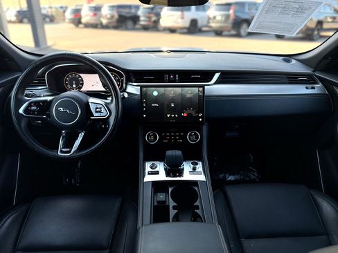 Used 2024 Jaguar F-PACE R-Dynamic S image 14
