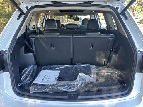 New 2026 Volkswagen Atlas SEL Premium R-Line image 25